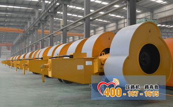 三邊形沖擊壓路機(jī) 三邊形沖擊壓路機(jī)