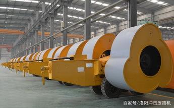 沖擊式壓路機(jī)型號(hào) 沖擊式壓路機(jī)型號(hào)