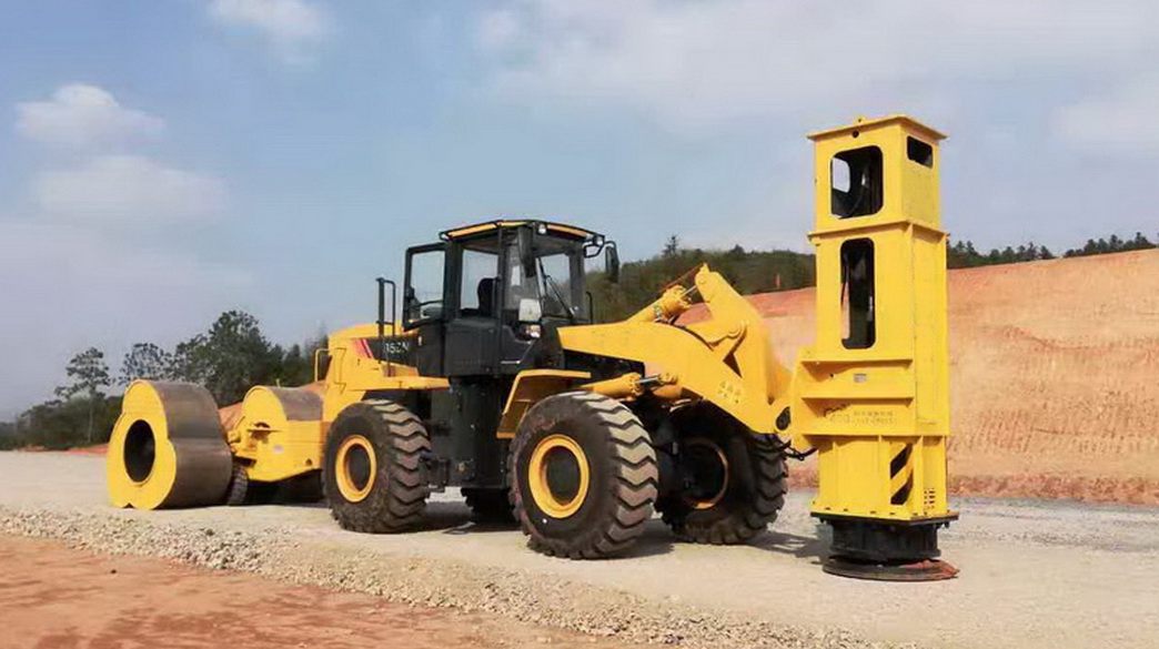 沖擊碾壓設(shè)備 沖擊碾壓設(shè)備