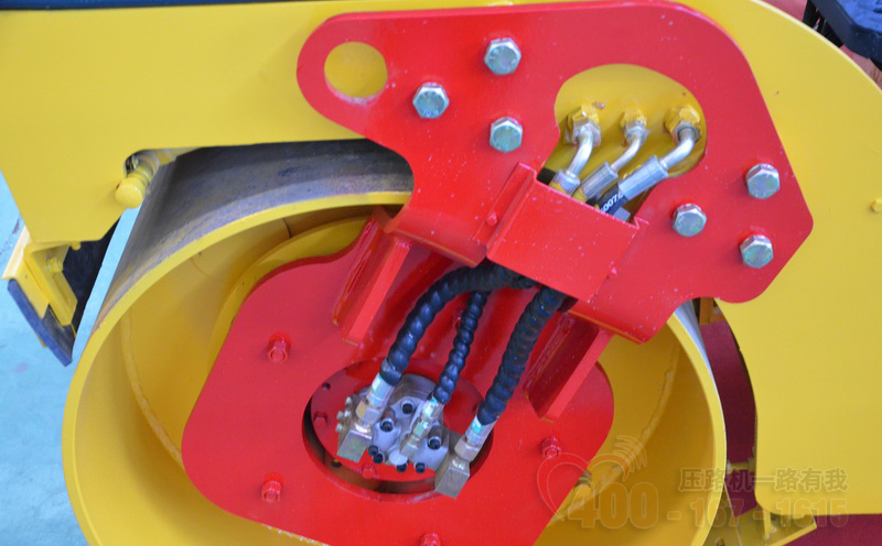 三噸壓路機(jī) 三噸壓路機(jī)