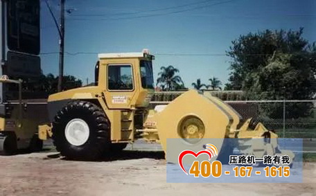 沖擊壓路機(jī) 沖擊壓路機(jī)