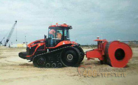 沖擊式壓實(shí)機(jī) 沖擊式壓實(shí)機(jī)