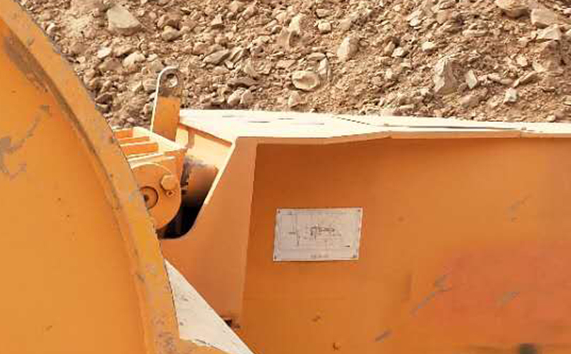 沖擊式壓路機 沖擊式壓路機