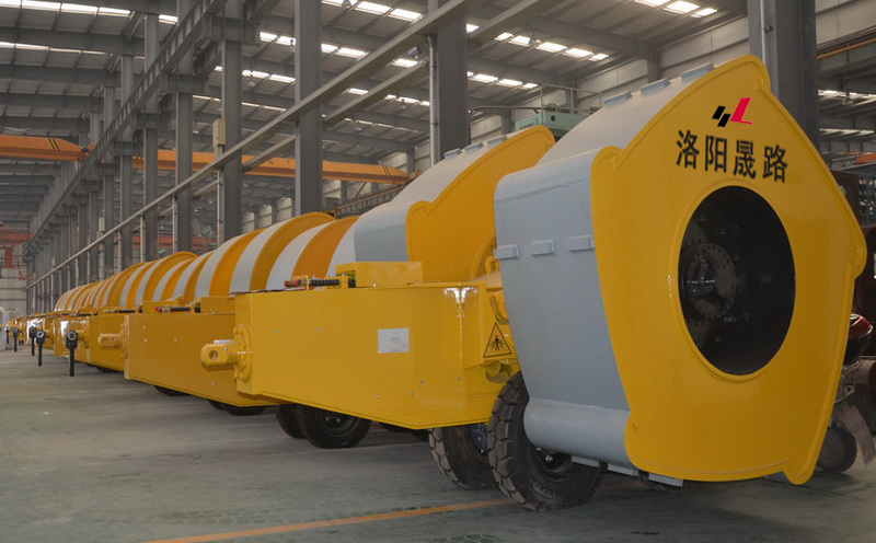 五邊形沖擊壓路機(jī) 五邊形沖擊壓路機(jī)