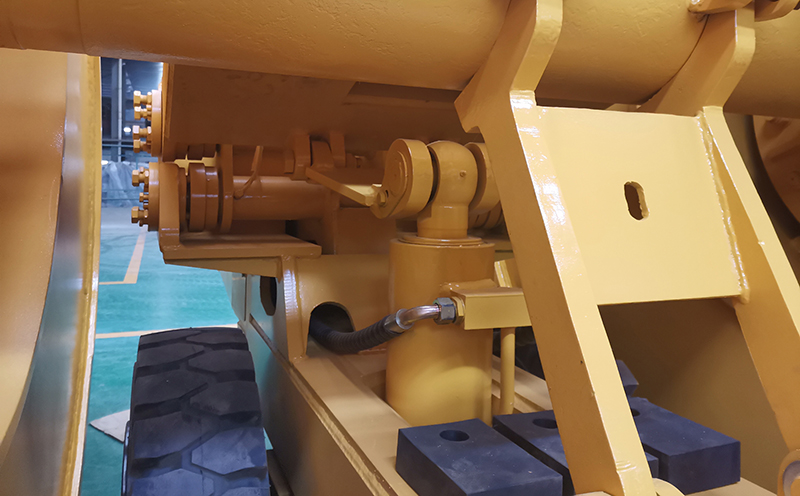 沖擊碾油缸 沖擊碾油缸