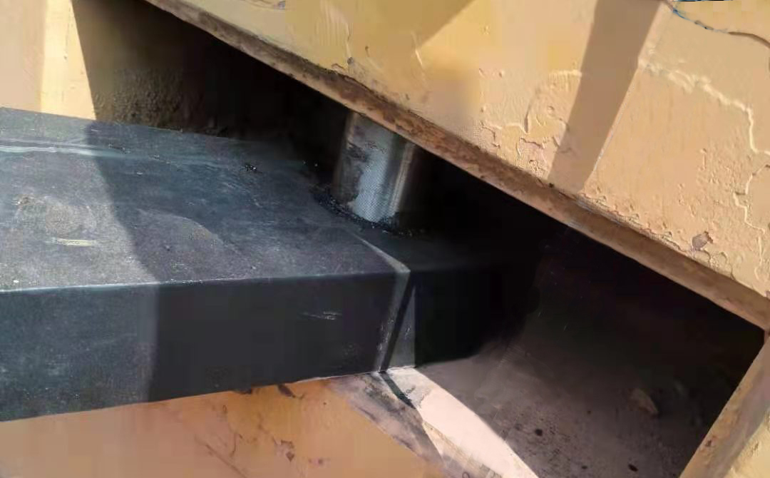 沖擊碾壓路機配件 沖擊碾壓路機配件