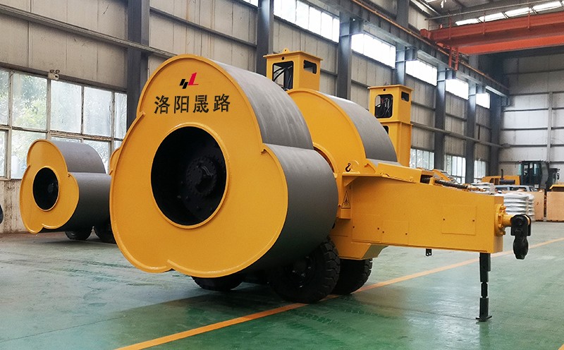 沖擊壓路機(jī) 沖擊壓路機(jī)