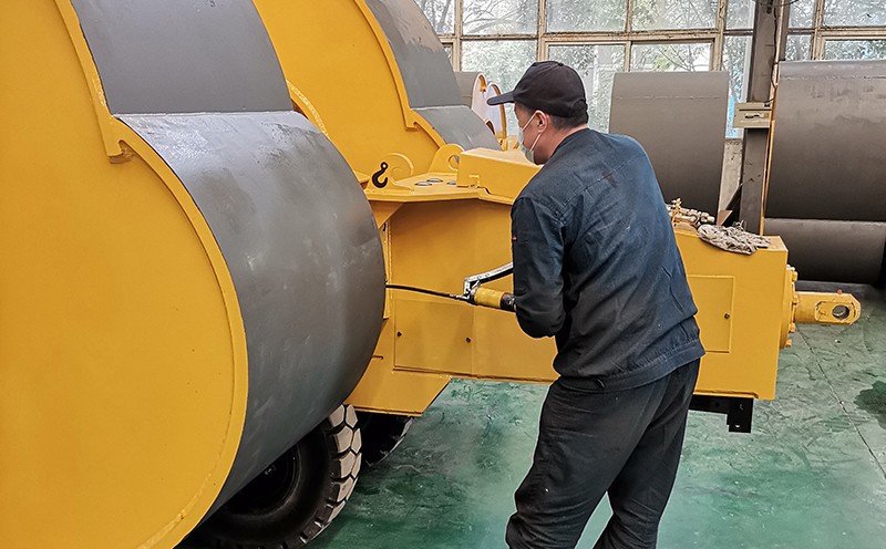 沖擊式壓路機 沖擊式壓路機