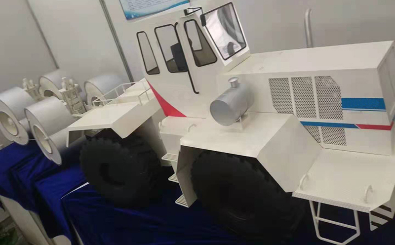 沖擊壓路機舉升 沖擊壓路機舉升