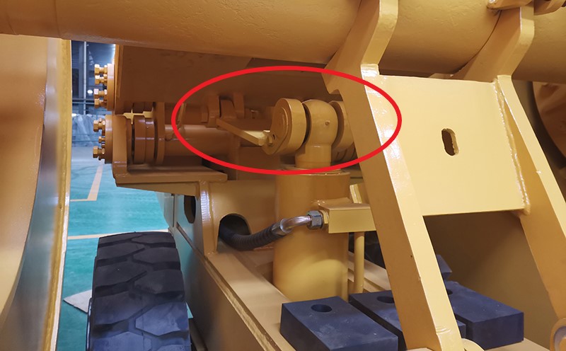 沖擊碾油缸 沖擊碾油缸